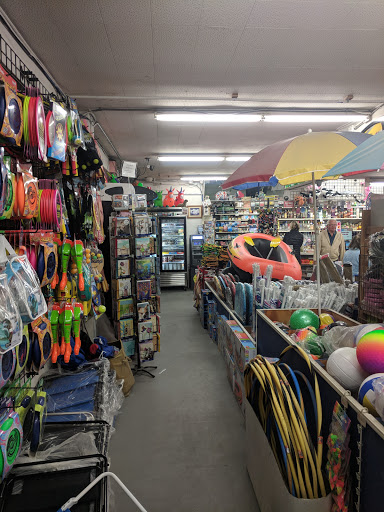 Grocery Store «Neighbor-Saver Market», reviews and photos, 2144 Avenida De La Playa, La Jolla, CA 92037, USA