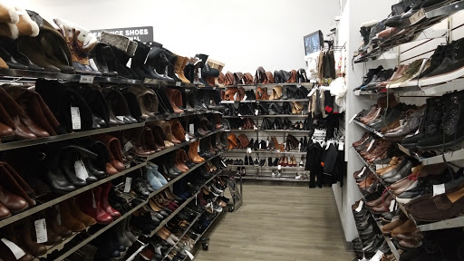 Clothing Store «Opitz Outlet», reviews and photos, 4320 Excelsior Blvd, St Louis Park, MN 55416, USA