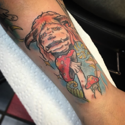 Explore good shoulder tattoo ideas, creative tattoo ideas in Saint Petersburg, available at Lucky You Tattoo