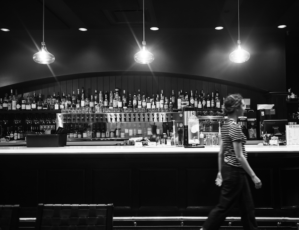 Bar Reverie 19807