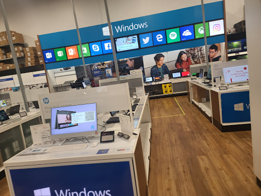 Electronics Store «Best Buy», reviews and photos, 6809 W Canal Dr, Kennewick, WA 99336, USA