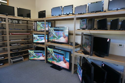 Pawn Shop «Silver Lining Jewelry & Loan», reviews and photos, 2122 NE Sandy Blvd, Portland, OR 97232, USA