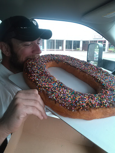 Donut Shop «The Donut Stop», reviews and photos, 3120 W Clay St, St Charles, MO 63301, USA