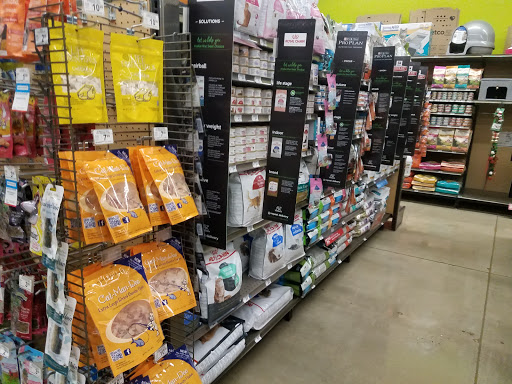 Pet Supply Store «Petco Animal Supplies», reviews and photos, 1425 W Palatine Rd, Hoffman Estates, IL 60192, USA