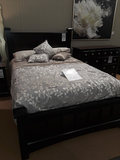 Furniture Store «Value City Furniture», reviews and photos, 4095 Richmond Rd, Warrensville Heights, OH 44122, USA