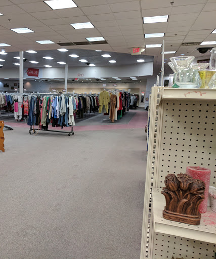 Thrift Store «The Salvation Army Family Stores», reviews and photos, 2655 E Grand River Ave, East Lansing, MI 48823, USA