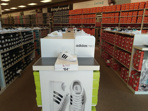 Shoe Store «Famous Footwear», reviews and photos, 519 SW Pine Island Rd, Cape Coral, FL 33991, USA