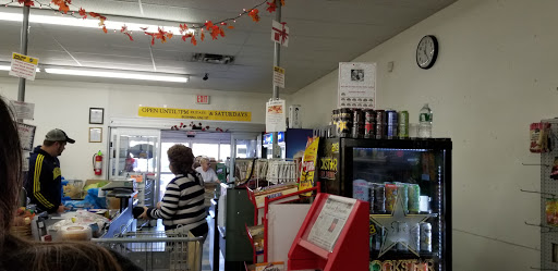 Grocery Store «Little Barn Discount Groceries», reviews and photos, 6200 Lincoln Hwy, Bedford, PA 15522, USA