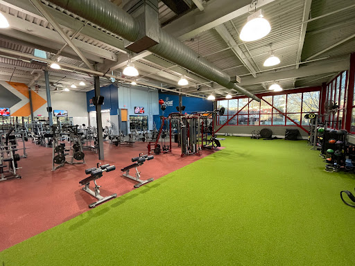 Gym «The Edge Fitness Clubs Milford», reviews and photos, 125 Old Gate Ln, Milford, CT 06460, USA