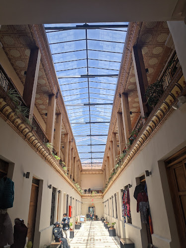 "Pasaje León" - Centro comercial