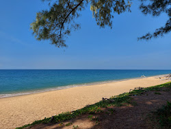 Foto di Hat Sai Kaeo con costa lunga e dritta