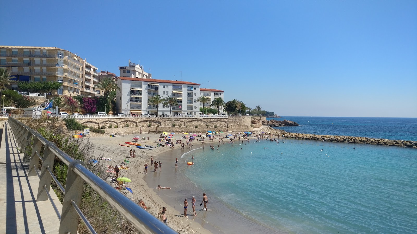Photo de Platja De l'Alguer avec petite baie