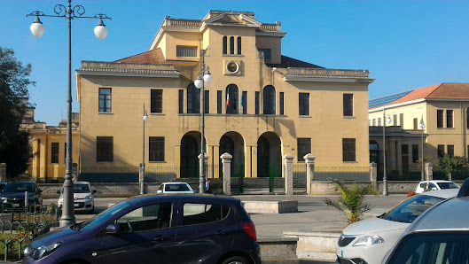 Istituto Comprensivo Garibaldi Buccarelli Vibo Valentia Piazza Martiri d'Ungheria s.n.c, 89900 Vibo Valentia VV, Italia