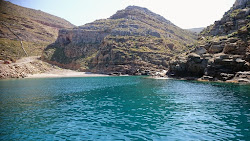 Foto di Petroussa beach con baia piccola