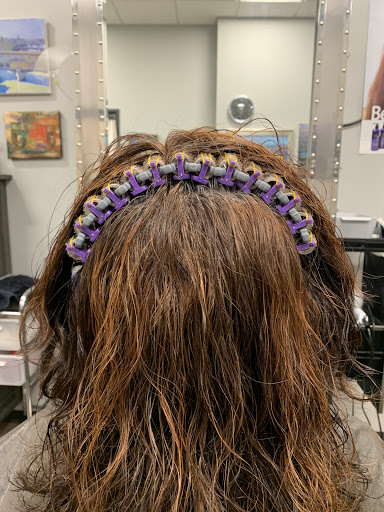 Beauty Salon «Cutz Hair Salon», reviews and photos, 2956 S Rochester Rd, Rochester Hills, MI 48307, USA