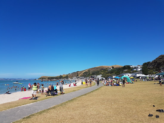 Maraetai Beach
