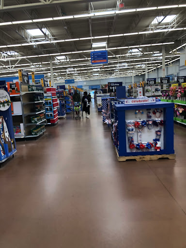 Department Store «Walmart Supercenter», reviews and photos, 415 34th St N, Dilworth, MN 56529, USA