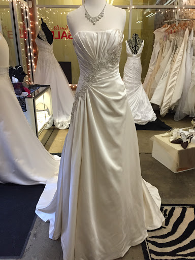 Bridal Shop «Scarlet Bridal Boutique», reviews and photos, 274 Goodman St N b135, Rochester, NY 14607, USA