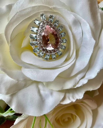 Jewelry Store «Worthington Jewelers», reviews and photos, 692 High St, Worthington, OH 43085, USA