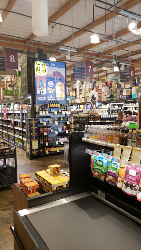Wine Store «Total Wine & More», reviews and photos, 7925 N Blackstone Ave, Fresno, CA 93720, USA
