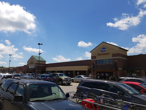 Grocery Store «Kroger Marketplace», reviews and photos, 635 Chestnut Dr, Walton, KY 41094, USA