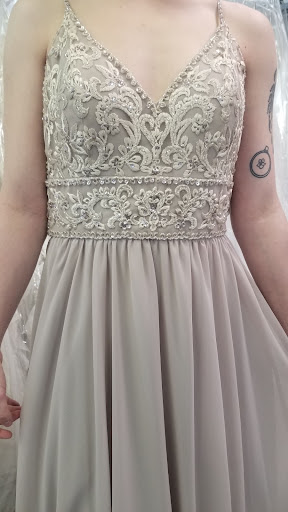 Bridal Shop «Classy Consignments Bridal», reviews and photos, 2540 N Ferry St, Anoka, MN 55303, USA