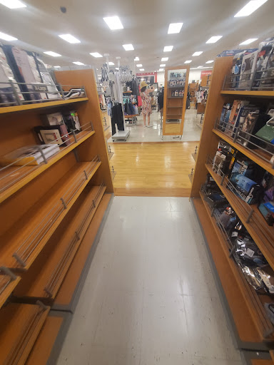 Department Store «T.J. Maxx and HomeGoods», reviews and photos, 3050 Sheridan Dr, Amherst, NY 14226, USA