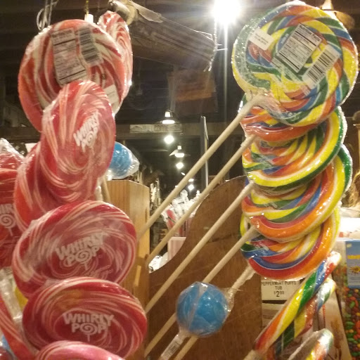 American Restaurant «Cracker Barrel Old Country Store», reviews and photos, 235 Long Hollow Pike, Goodlettsville, TN 37072, USA