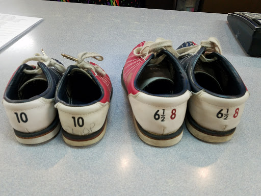 Bowling Alley «Freeway Lanes of Parma», reviews and photos, 12859 Brookpark Rd, Cleveland, OH 44130, USA