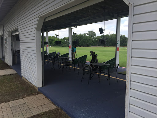 Golf Driving Range «Golf Center of Arlington», reviews and photos, 1301 NE Green Oaks Blvd, Arlington, TX 76006, USA