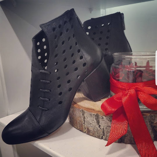 Shoe Store «Aldo Shoes», reviews and photos, 7014 E Camelback Rd #2091, Scottsdale, AZ 85251, USA