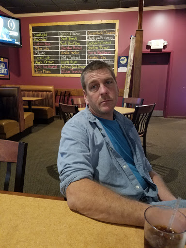 Sports Bar «City Limits», reviews and photos, 801 Cedar St, Mason, MI 48854, USA