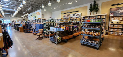Clothing Store «Duluth Trading Company», reviews and photos, 252 57th Ave NE, Fridley, MN 55432, USA