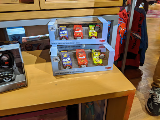 Toy Store «Disney Store», reviews and photos, 1961 Chain Bridge Rd, McLean, VA 22102, USA