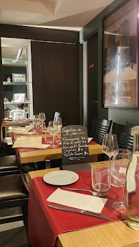Atmosphère du Restaurant espagnol Avila Restaurant à Jouy-en-Josas - n°2