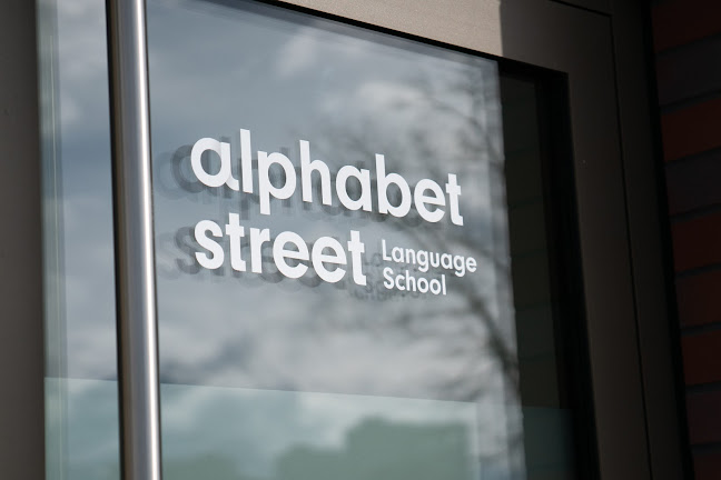 Alphabet Street GmbH - Sprachschule in Brunnen - Einsiedeln