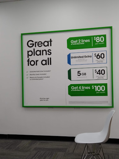 Cell Phone Store «Cricket Wireless Authorized Retailer», reviews and photos, 6946 Cermak Rd, Berwyn, IL 60402, USA