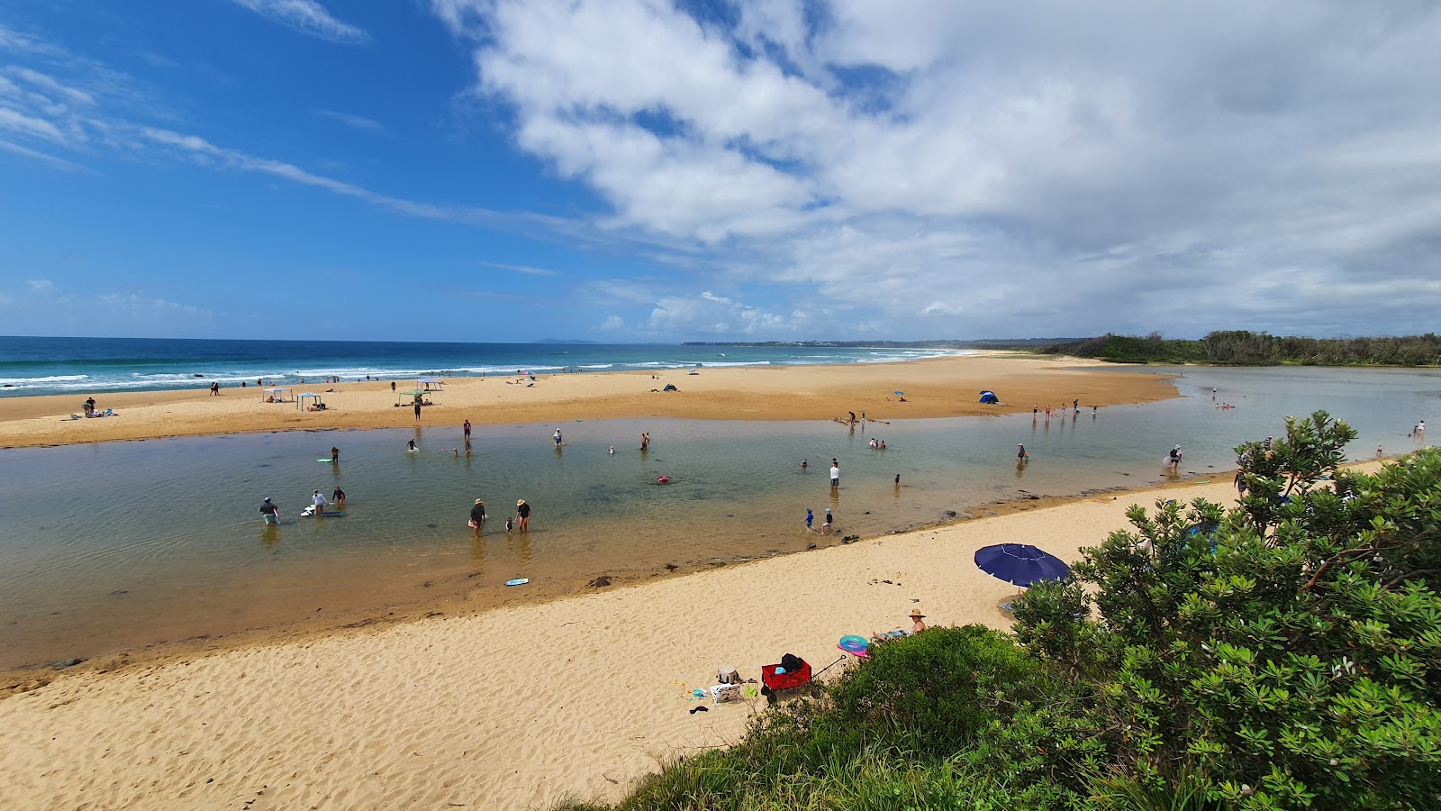 Foto von Saltwater Beach mit feiner beiger sand Oberfläche