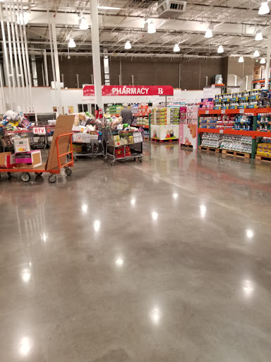 Warehouse store «Costco Wholesale», reviews and photos, 21800 Victory Blvd, Woodland Hills, CA 91367, USA