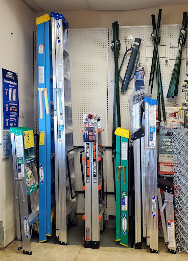 Hardware Store «AgriShop Tacoma Ace Hdwe», reviews and photos, 2012 S 12th St, Tacoma, WA 98405, USA