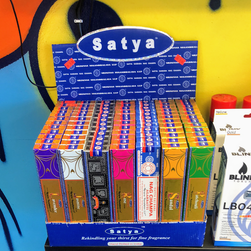 Tobacco Shop «J&J Smoke Shop», reviews and photos, 4520 Hallandale Beach Blvd, Pembroke Park, FL 33023, USA