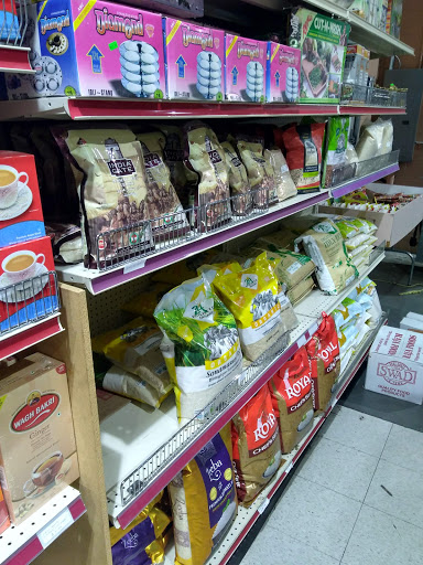 Indian Grocery Store «India Imports», reviews and photos, 2079 NW Aloclek Dr, Hillsboro, OR 97124, USA