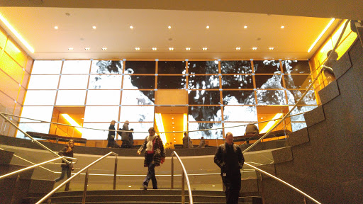 Shopping Mall «The Market and Shops at Comcast Center», reviews and photos, 1701 John F Kennedy Blvd #300, Philadelphia, PA 19103, USA