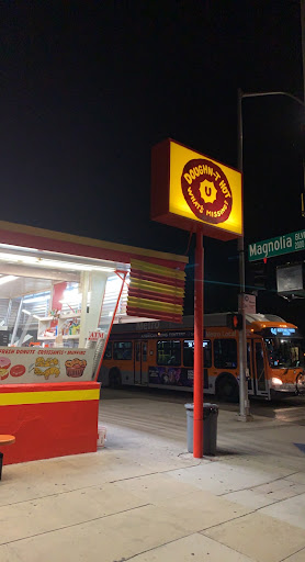 Donut Shop «Donut Hut», reviews and photos, 2025 W Magnolia Blvd, Burbank, CA 91506, USA