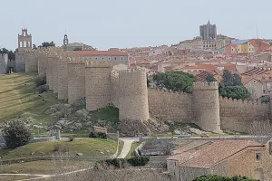 Cuatro Postes Lookout - Viewpoint of Ávila image