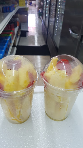 Grocery Store «Safari Hood Market», reviews and photos, 6420 SW 62nd Ave, South Miami, FL 33143, USA