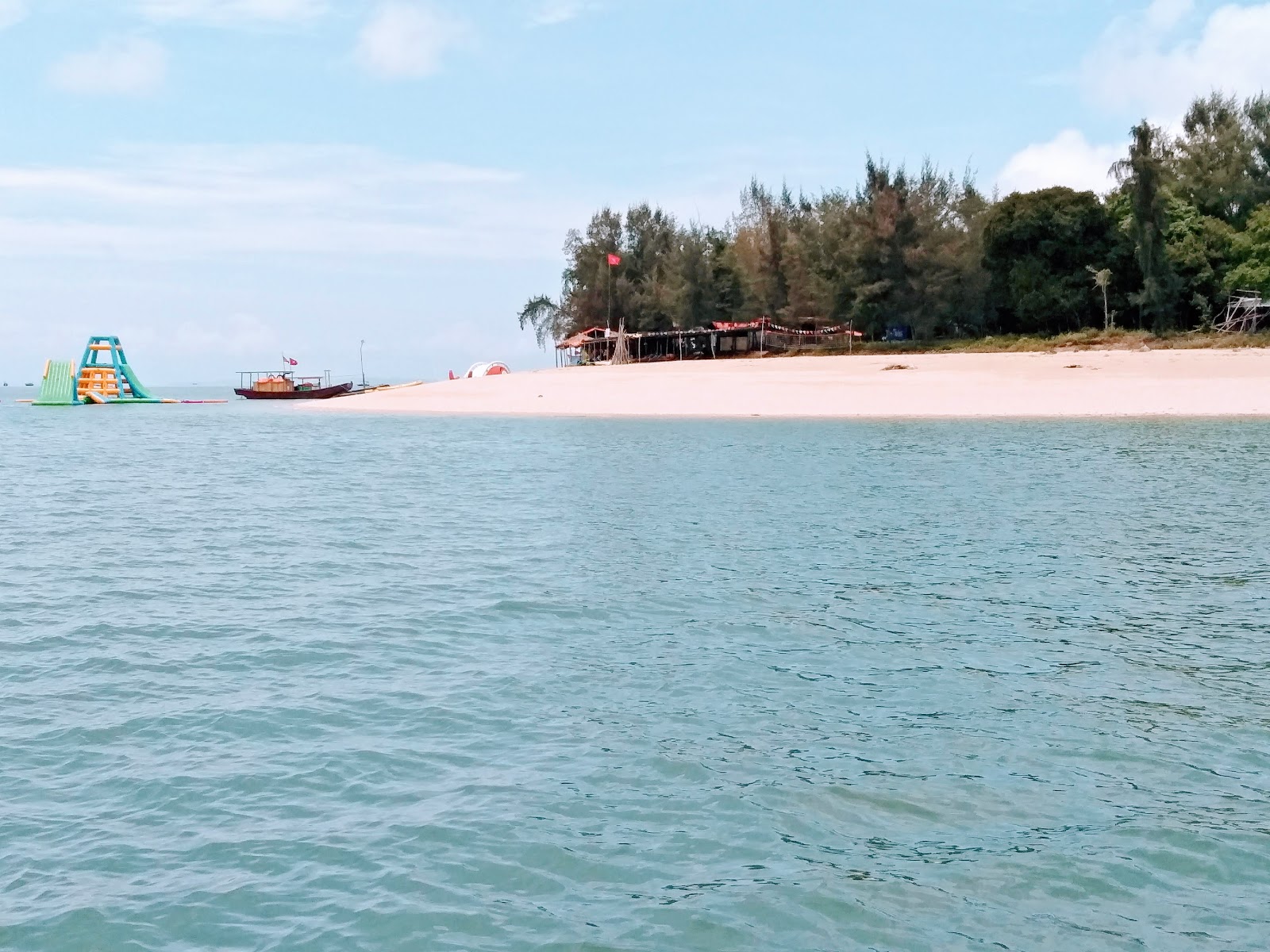 Koto Kon Beach'in fotoğrafı çok temiz temizlik seviyesi ile