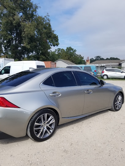 Houston Exclusives Auto Glass And Window Tint (Windshield Parabrisas)