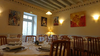 Atmosphère du Restaurant Les Saisons Gourmandes à Saint-Pierre-de-Jards - n°5