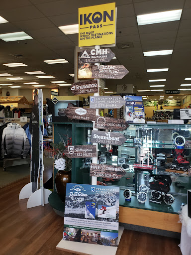 Sporting Goods Store «Peter Glenn Ski & Sports», reviews and photos, 2901 W Oakland Park Blvd, Fort Lauderdale, FL 33311, USA